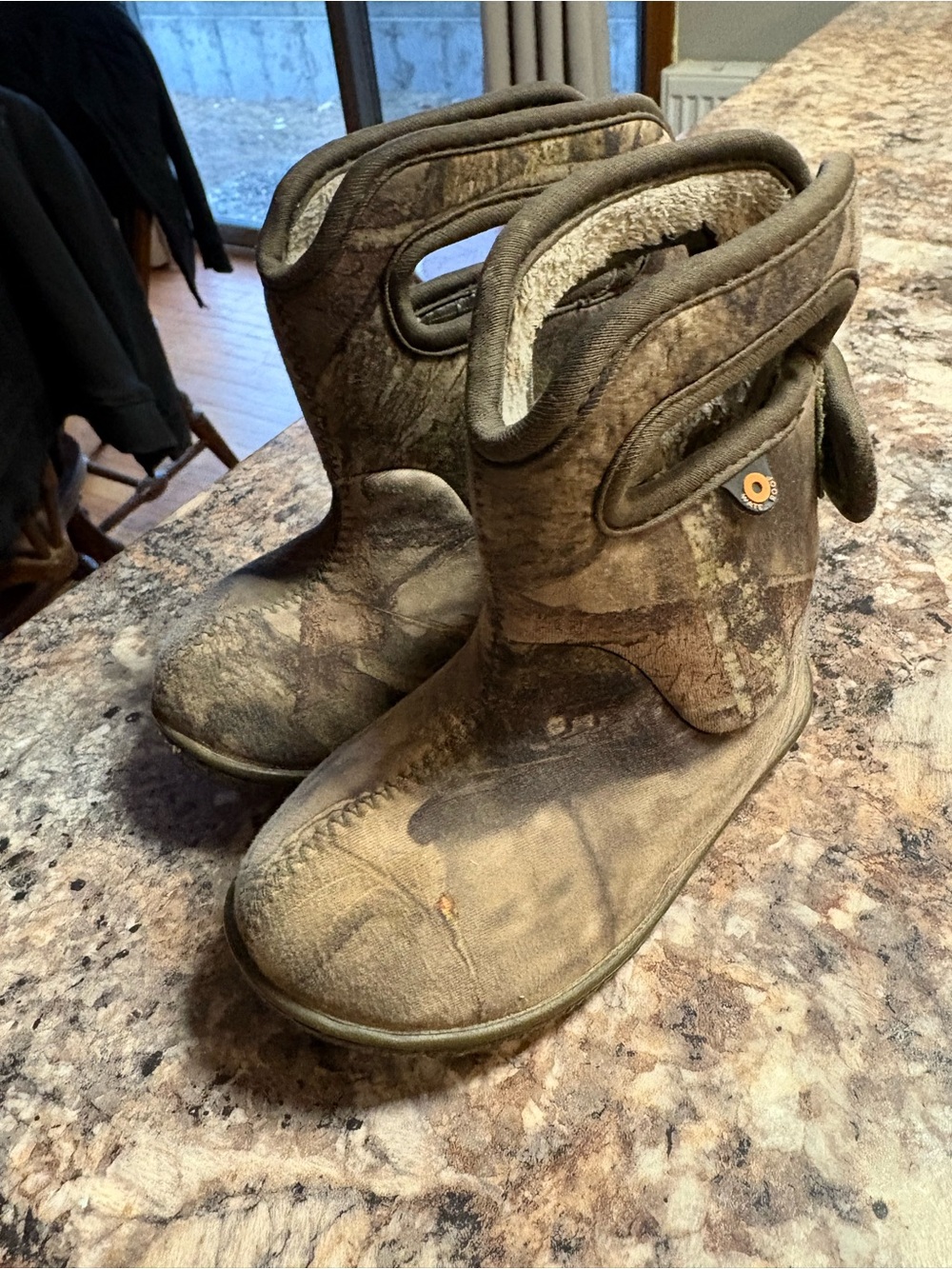 Bogs Infant Slip-On Boots in Brown and Tan - Picture 3 of 4